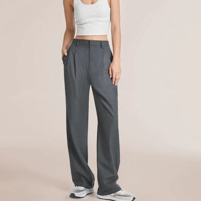 High-waisted wide-legged pants