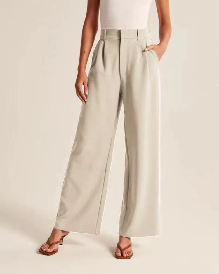 High-waisted wide-legged pants