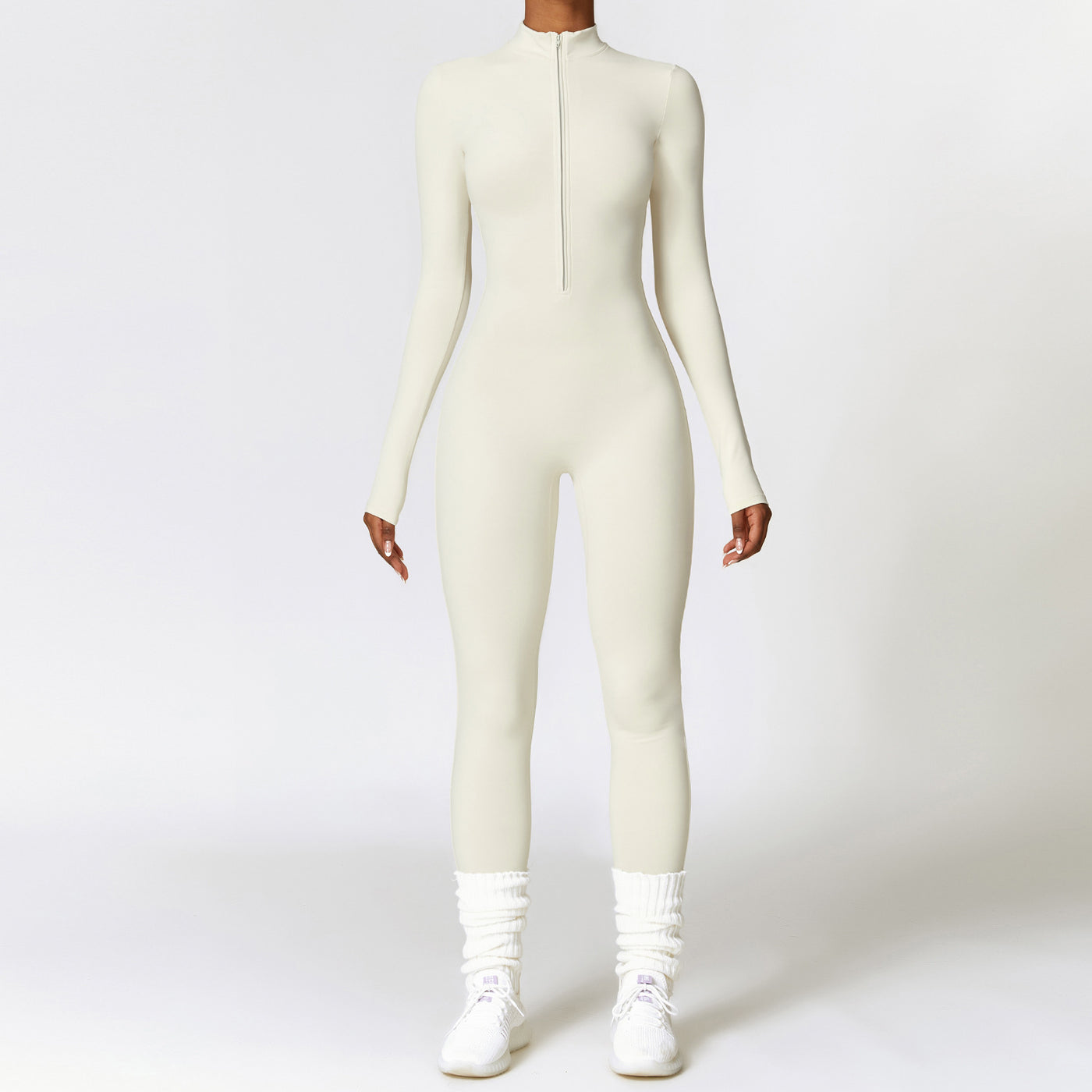 Long-sleeved jumpsuit with zipper